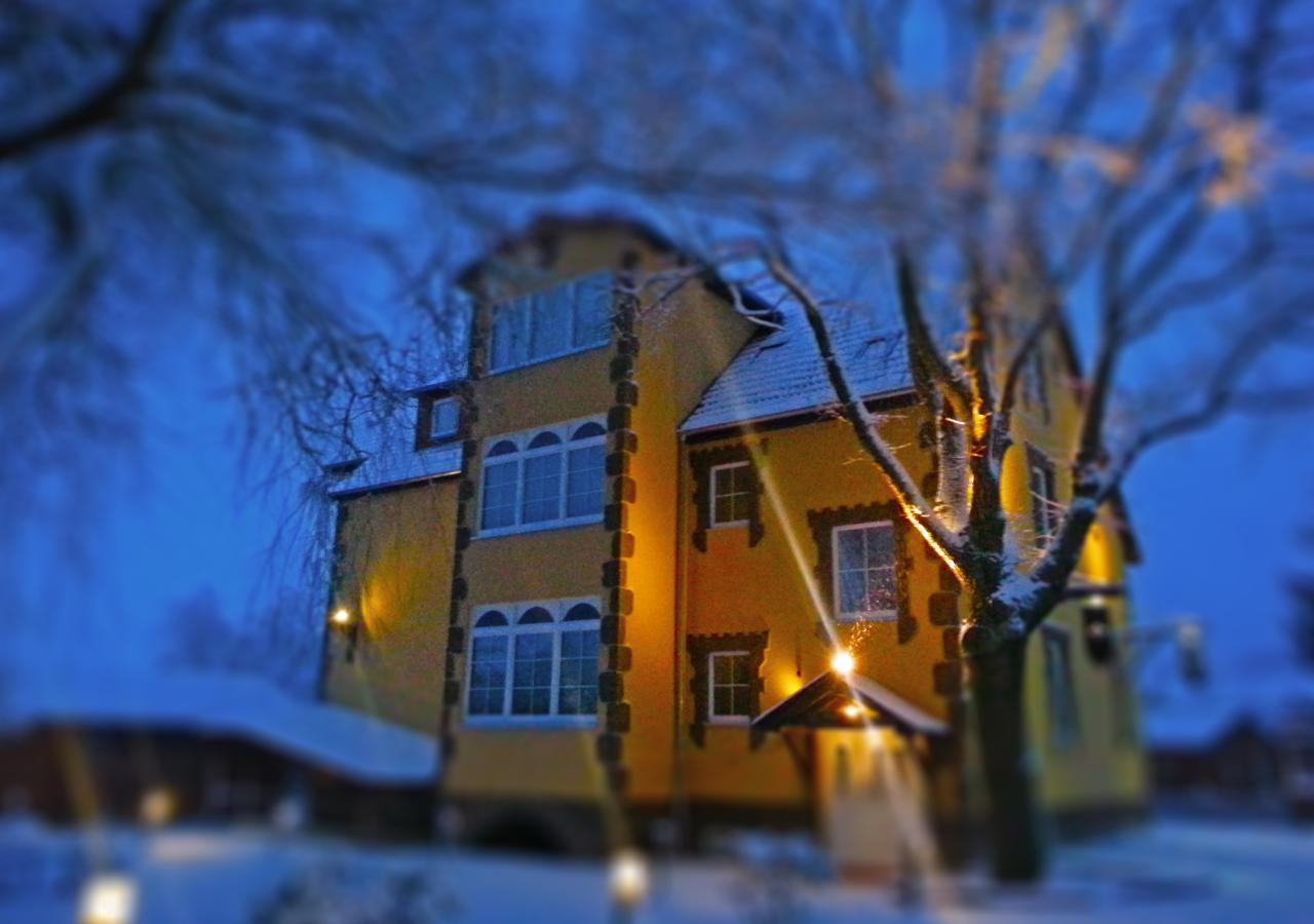 Ostsee-Rittergut-Ruegen Mit Binzhotel & Ordenskapelle & Romantikgut ภายนอก รูปภาพ